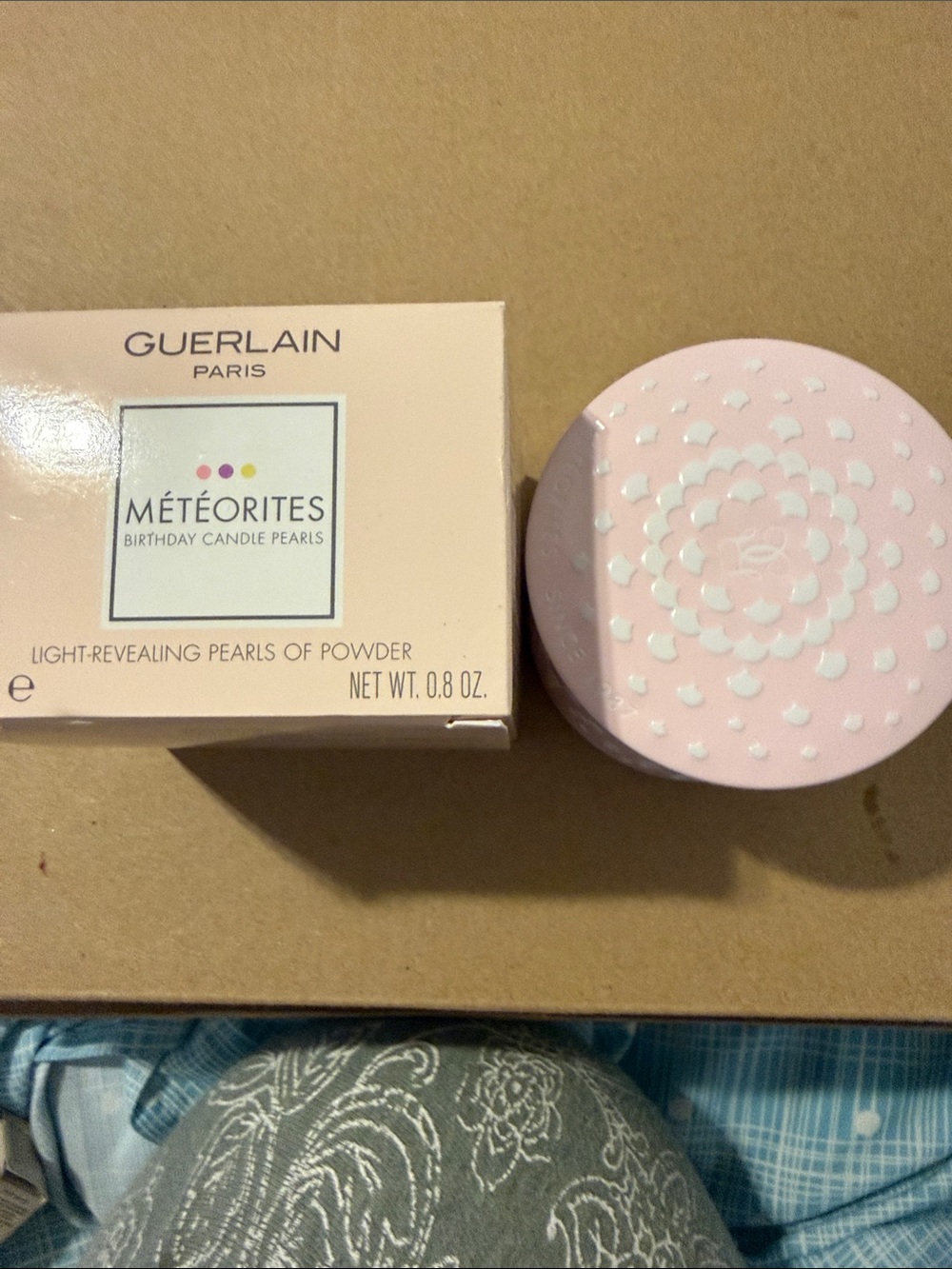 GUERLAIN Pink Decorative Powder Pearls Compact